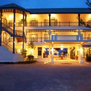 отель Devasom Hua Hin Resort