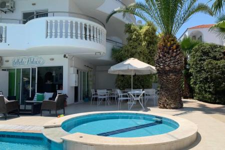 Отель White Palace Studios в Фалираки - Греция