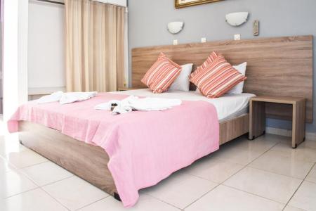 Отель White Palace Studios в Фалираки - Греция