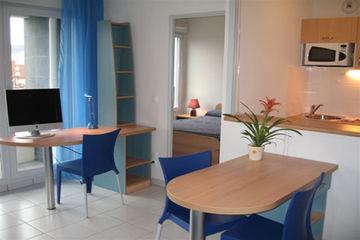 Sejours & Affaires Lille Europe Residence