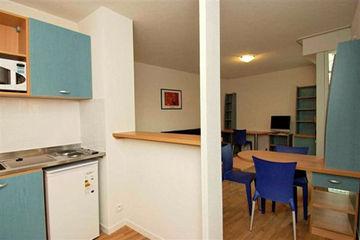 Sejours & Affaires Lille Europe Residence