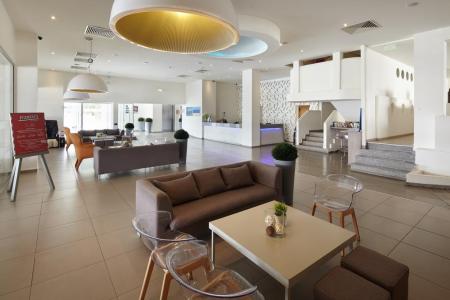 Отель Melpo Antia Hotel & Suites в Айя-Напа - Кипр