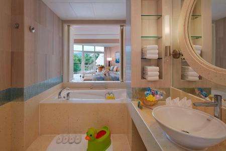 Отель Sheraton Sanya Resort в Бухта Ялонг - Китай