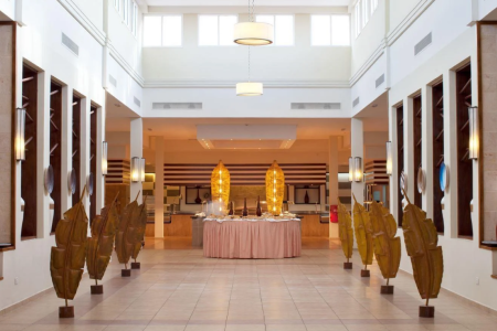 Memories Flamenco Beach Resort