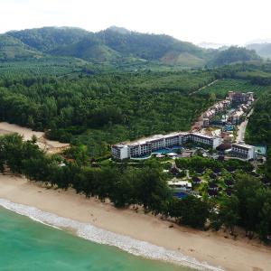 отель Mai Khao Lak Beach Resort & Spa