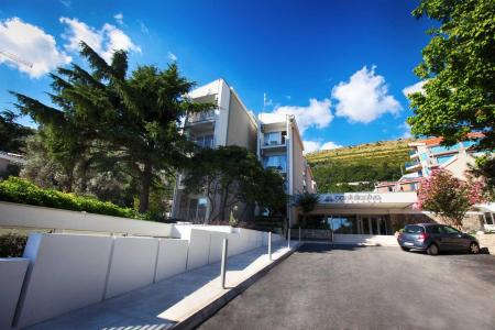 Отель Hotel Castellastva в Петровац - Черногория