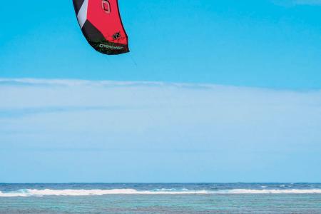 Отель Crystals Beach Resort Belle Mare в Бель Мар - Маврикий