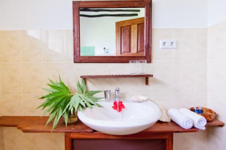 Отель Spice Island Hotel & Resort в Джамбиани - Танзания