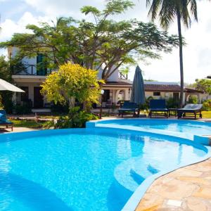 отель Flame Tree Cottages