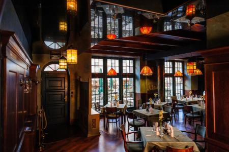 Holland House Residence Old Town