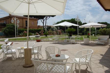 Отель Hotel Centrale в Ривьера ди Улиссе - Италия