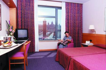 Отель Catalonia Barcelona Plaza в Барселона - Испания