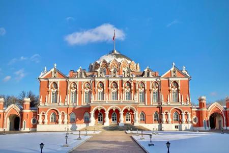 Отель Петровский Путевой Дворец в Москва - Россия