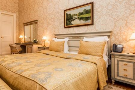 Отель Петровский Путевой Дворец в Москва - Россия