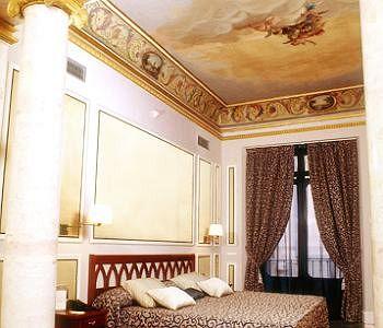 Catalonia Las Cortes