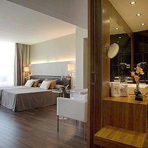 отель Catalonia Ramblas