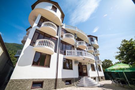 Отель Абхазия в Гагра - Абхазия