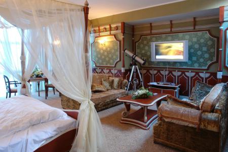 Отель 1001 Ночь в Ялта - Россия