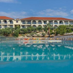 отель Akrathos Beach Hotel