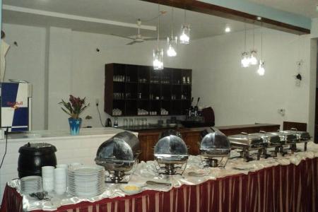 New Tri Star Beach Hotel