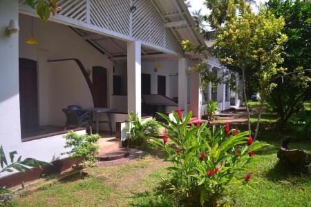 Отель Villa Watuna в Унаватуна - Шри-Ланка