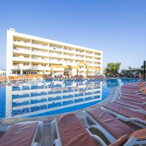 отель Tuntas Family Suites Kusadasi