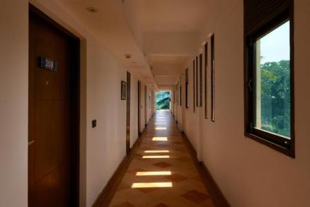 Отель Golden Tulip Grand View Resort в Кандолим - Индия