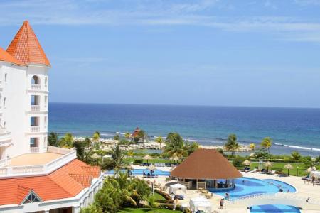 Luxury Bahia Principe Runaway Bay