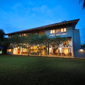 отель Saffron & Blue