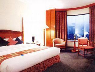 Отель Century Park Hotel в Ратчатхеви - Таиланд