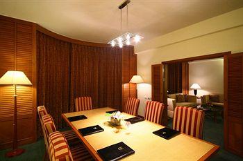 Отель Century Park Hotel в Ратчатхеви - Таиланд