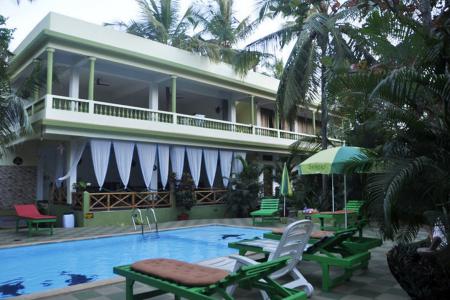 Отель Classic De Evergreen Resort в Морджим - Индия