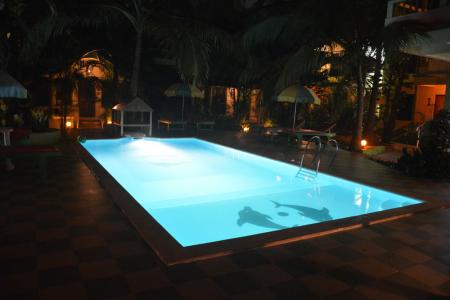 Отель Classic De Evergreen Resort в Морджим - Индия