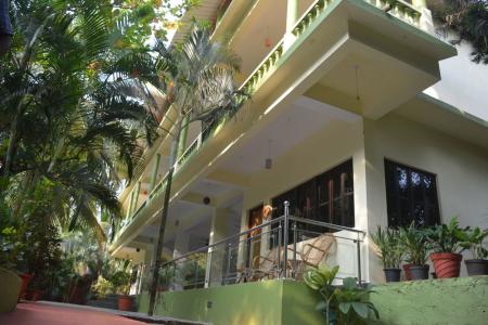 Отель Classic De Evergreen Resort в Морджим - Индия