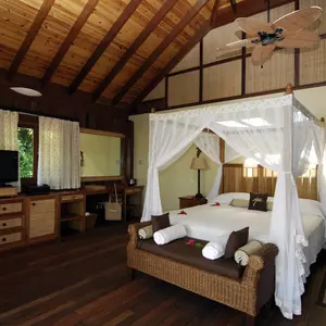 отель Cerf Island Resort