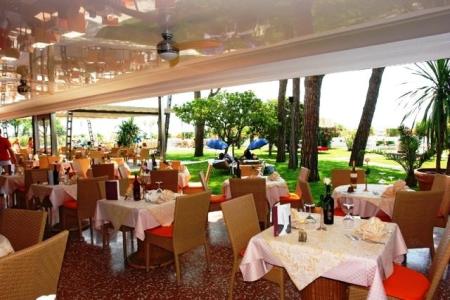 Отель Cesare Augustus в Лидо ди Езоло - Италия