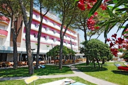 Отель Cesare Augustus в Лидо ди Езоло - Италия