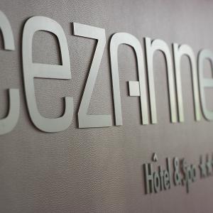 отель Cezanne