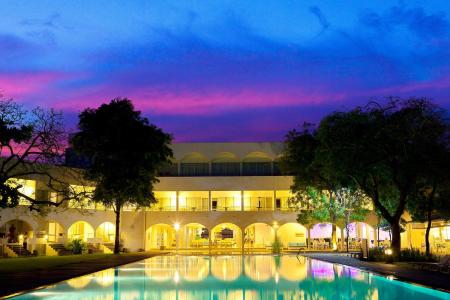 Отель Trinco Blu by Cinnamon в Тринкомали - Шри-Ланка