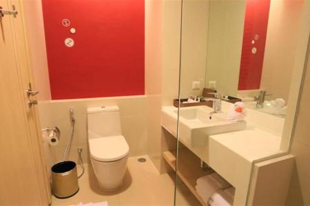 Отель Sleep With Me Hotel Design Hotel @ Patong в пляж Патонг - Таиланд