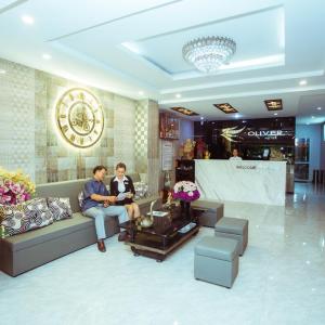 отель Oliver Hotel