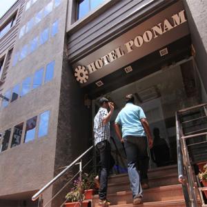 отель Hotel Poonam