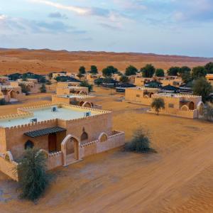 отель Arabian Oryx Camp