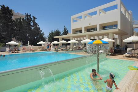 Отель Nelia Gardens в Айя-Напа - Кипр