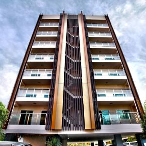 отель The Aim Sathorn Hotel