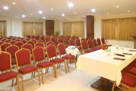 Отель De Alturas Resort в Кандолим - Индия