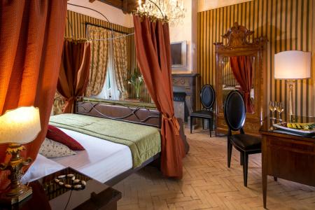 Отель The Inn At The Roman Forum в Рим - Италия