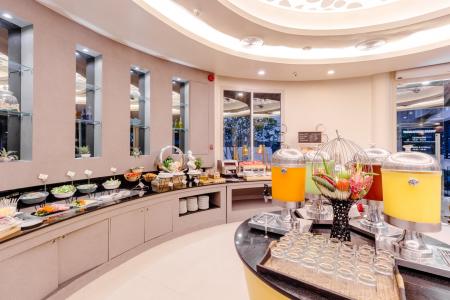 Отель The Beach Heights Resort в пляж Ката - Таиланд