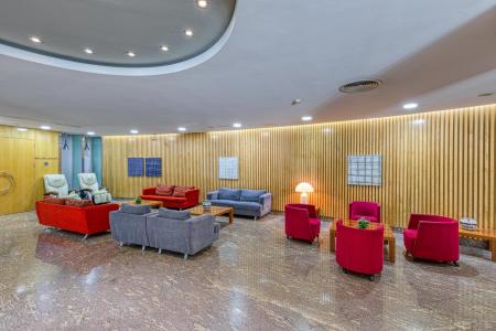 Senator Parque Central