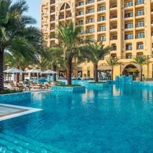 отель DoubleTree by Hilton Resort & Spa Marjan Island